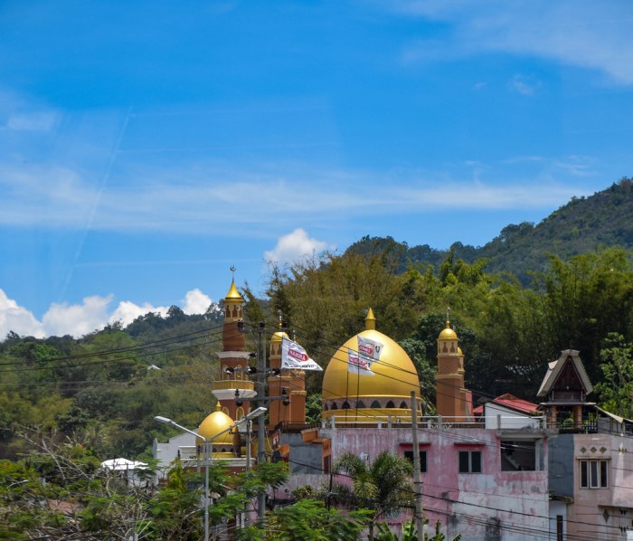Masjid raya makale