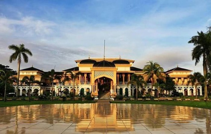 Istana maimun terletak di