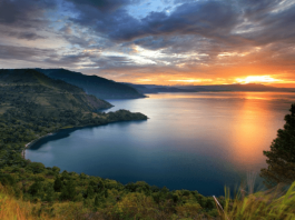 Danau Toba sebagai sumber air