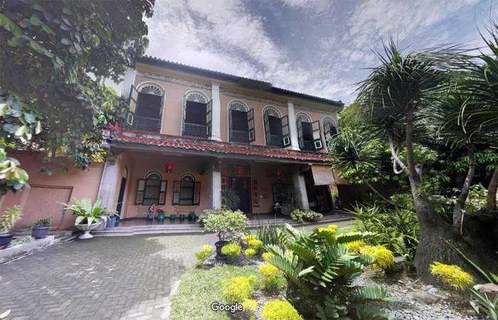 Tjong fie medan talalay courtyard shutters