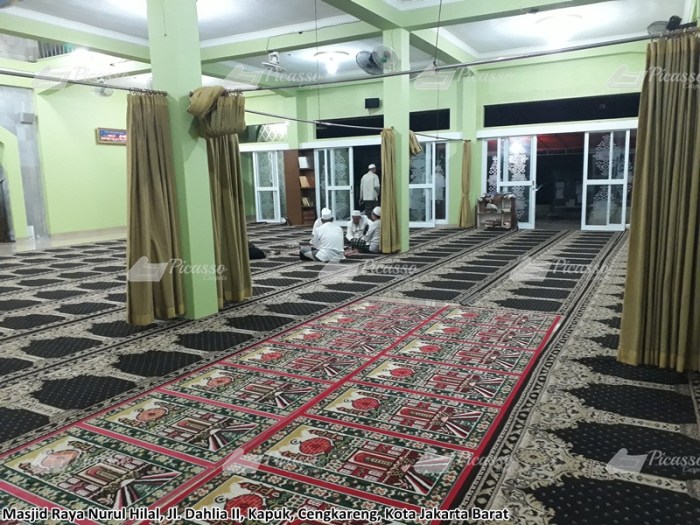 Masjid raya nurul hilal