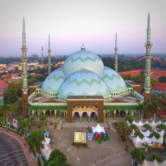 Masjid azhom raya kubah terbesar miliki tangerang