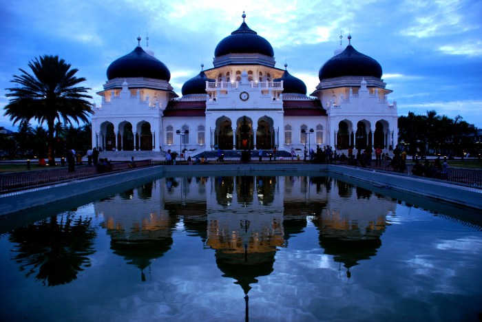 Foto masjid raya baiturrahman banda aceh