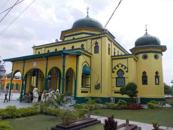 Masjid raya selayo