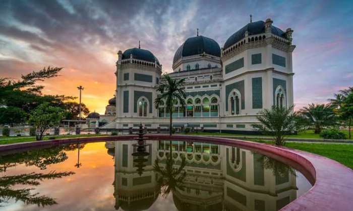 Masjid raya medan mashun megah wisata religi jendeladunia16