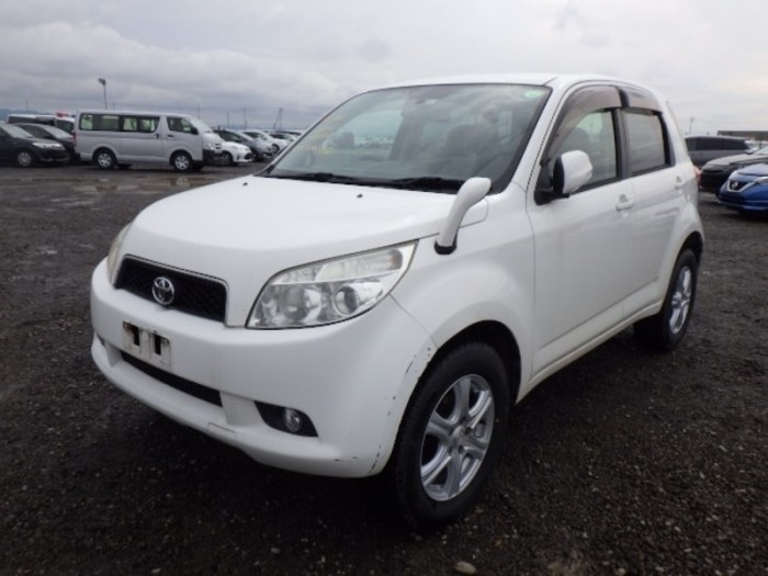 Toyota rush j200