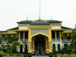 Sultan istana maimun sekarang