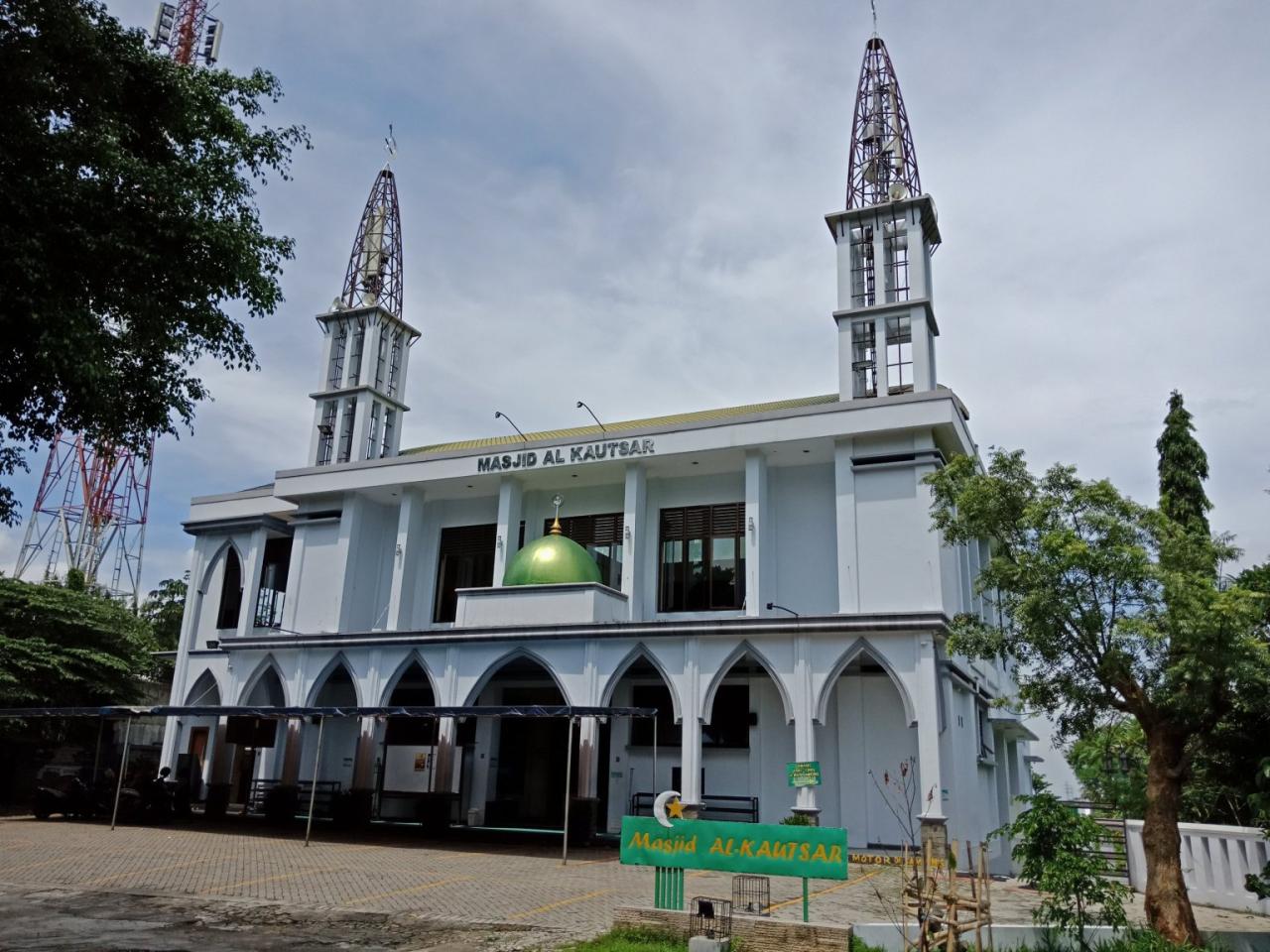 Masjid al kautsar danau bogor raya
