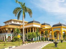 Istana maimun medan masuk wisata utara tiket lokasi sumatera harga