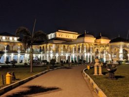 Istana maimun medan peninggalan maimoon kerajaan deli sejarah lokasi sumatera utara bangunan jejakpiknik terindah kesultanan misteri kendhil ikon