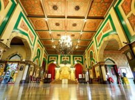 Istana maimun medan raya masjid sultan peninggalan menengok deli indonesiatraveler