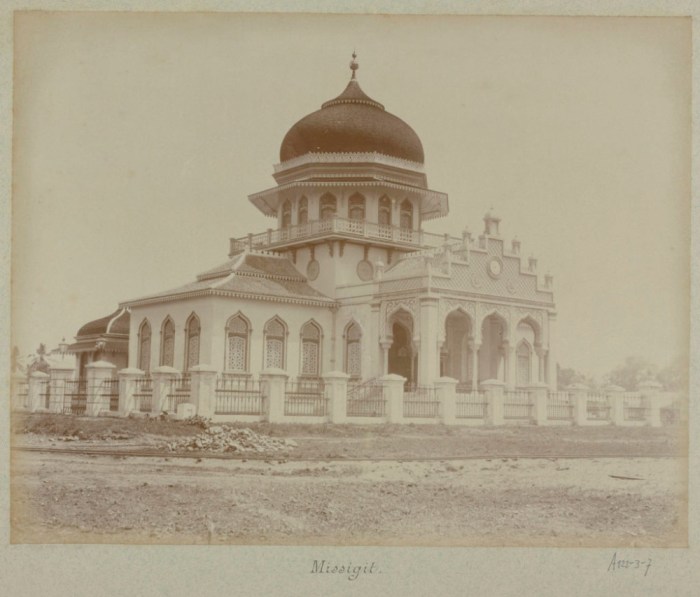 Masjid raya baiturrahman tempo dulu