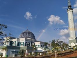 Masjid pinang dompak tanjung raya riau kepulauan