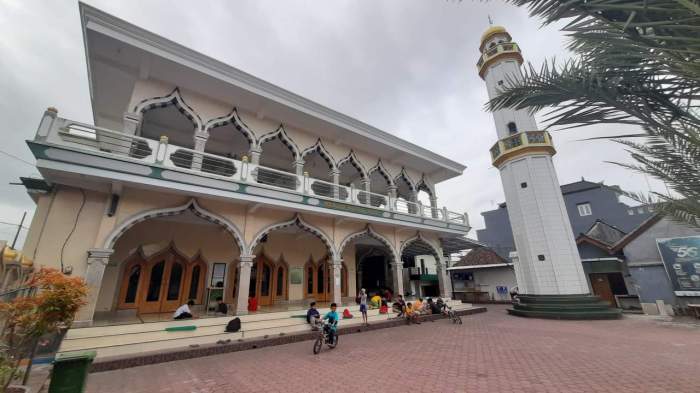 Masjid raya nurul huda