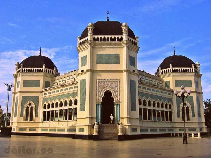 Tangerang masjid azhom raya zhom