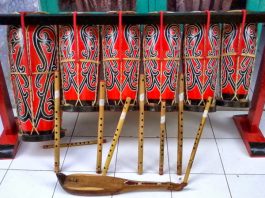 Musik dan tarian tradisional Batak di sekitar Danau Toba