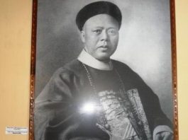 Tjong a fie siapa