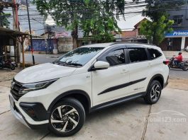 Rush trd bekas mobil123 kompetitif