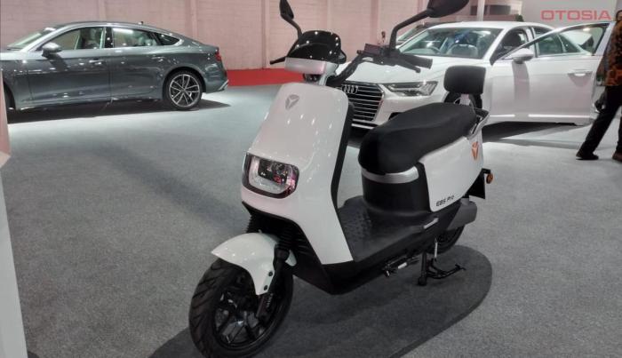 Motor listrik yadea e8s pro