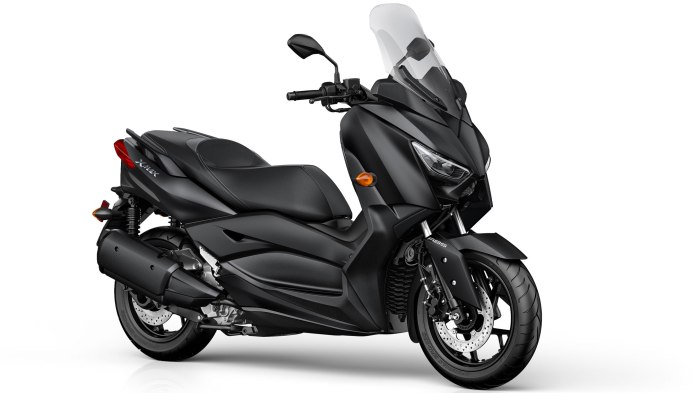 Motor listrik xmax