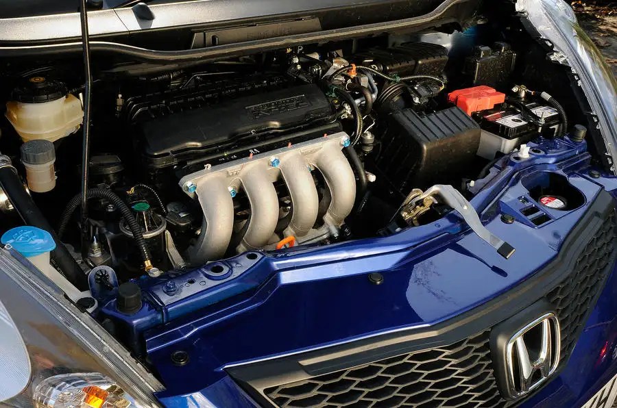 Motor honda jazz