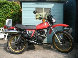 Xl125 1976 sl pertama spesifikasi motorcycles kaki motorencyclopedie zamannya khas ramping mengusung jangkung