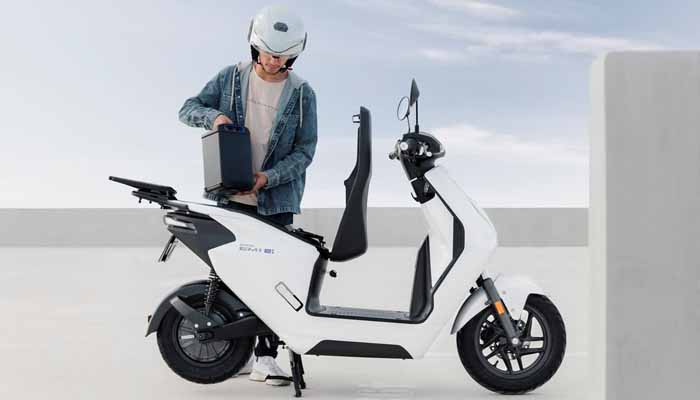 Motor honda listrik em1