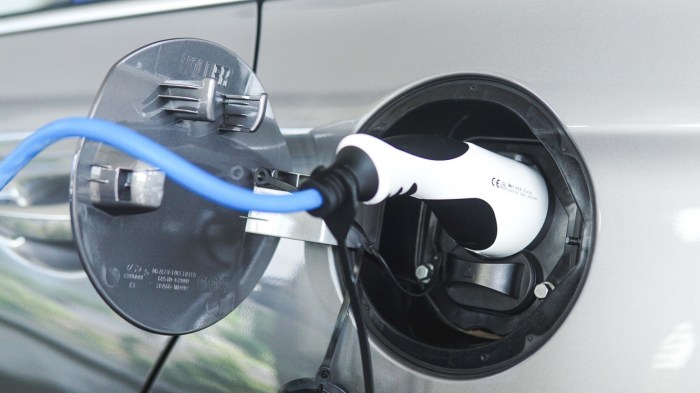 Motor listrik kena hujan